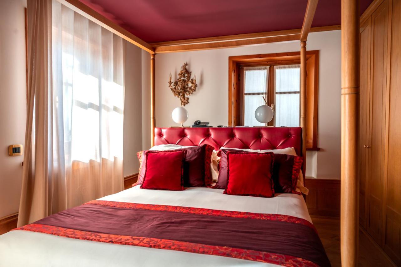 Ambra Cortina Luxury&fashion